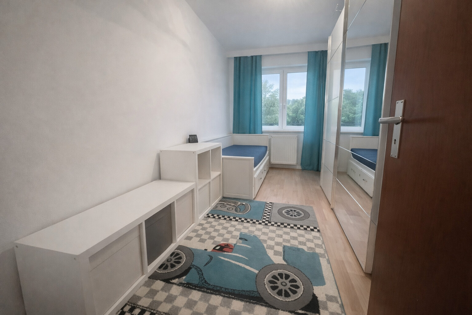 Arbeits- oder Gästezimmer