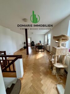 Wohnzimmer vermietetes Gebäude