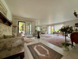 Wohn- und Esszimmer (2)
