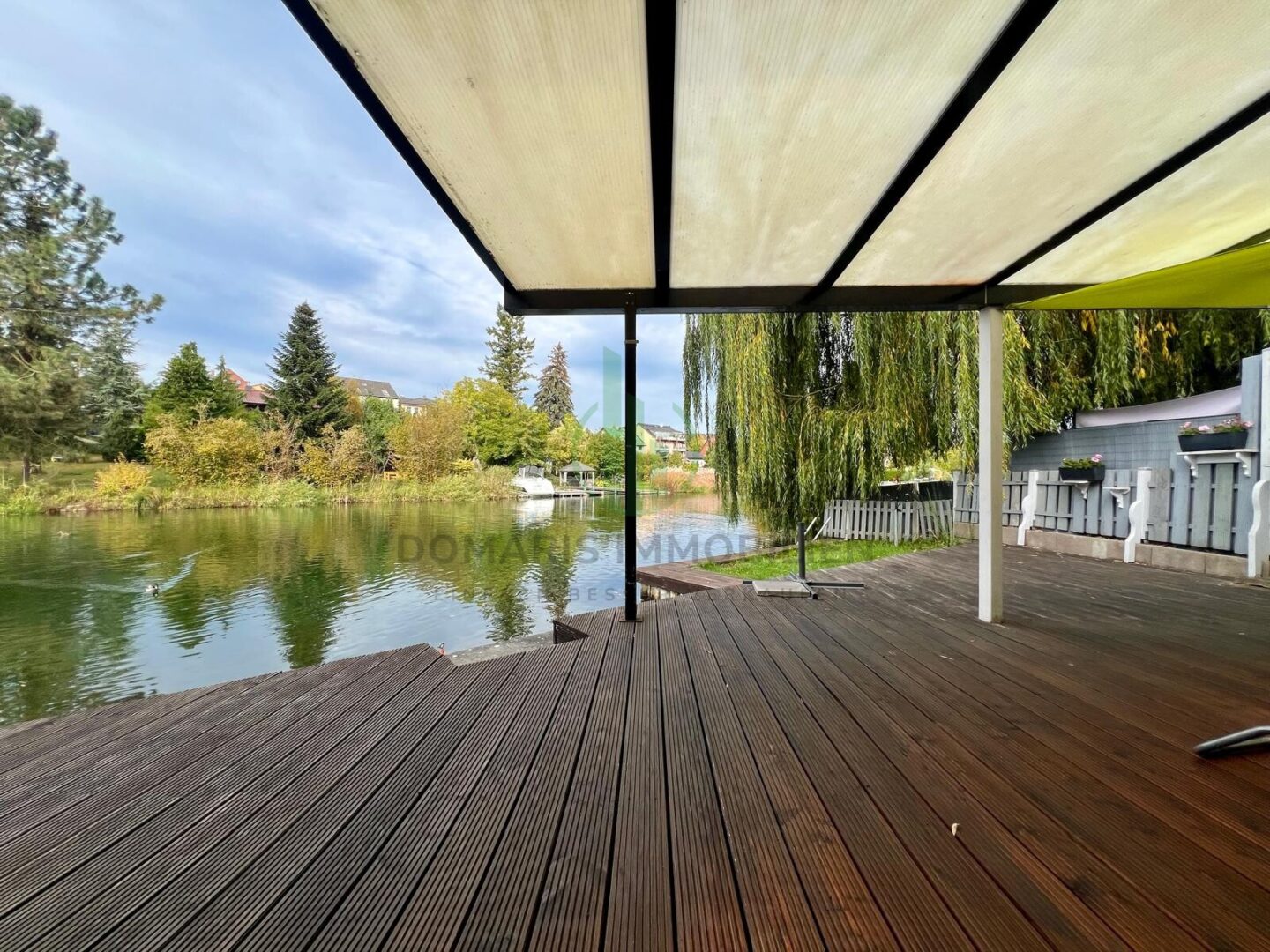 Terrasse mit Wasserblick