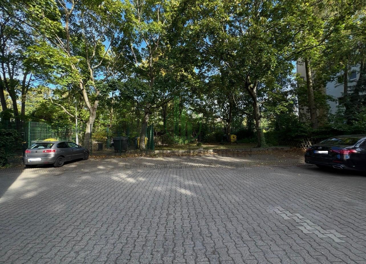 Blick zu den Parkplätzen
